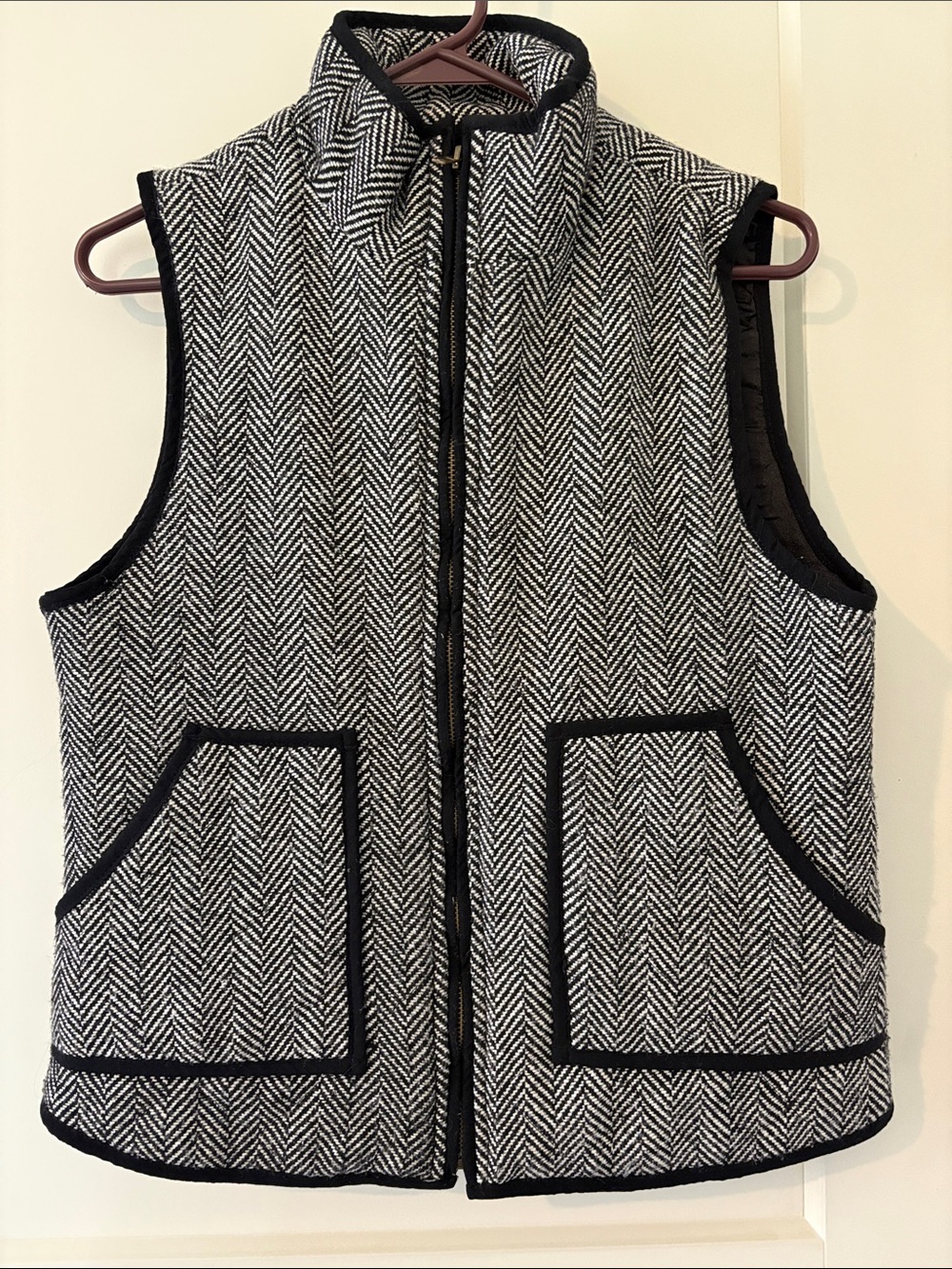 buttons Black & White Herringbone Zip Front Vest